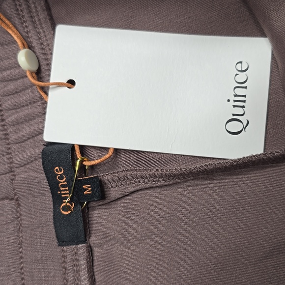 3143 NWT Quince CloudComfort High-Rise Sweatshorts Dark Taupe Sz Med - Picture 3 of 6